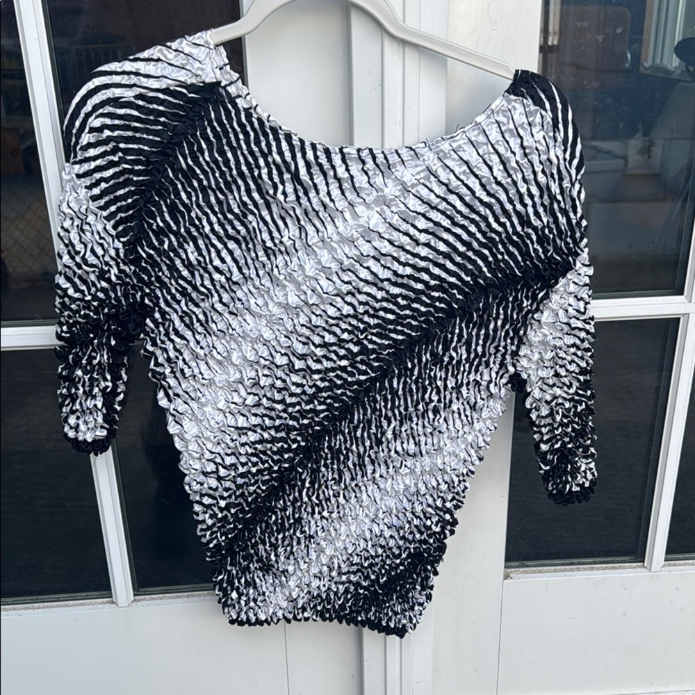Black and White Textured Top